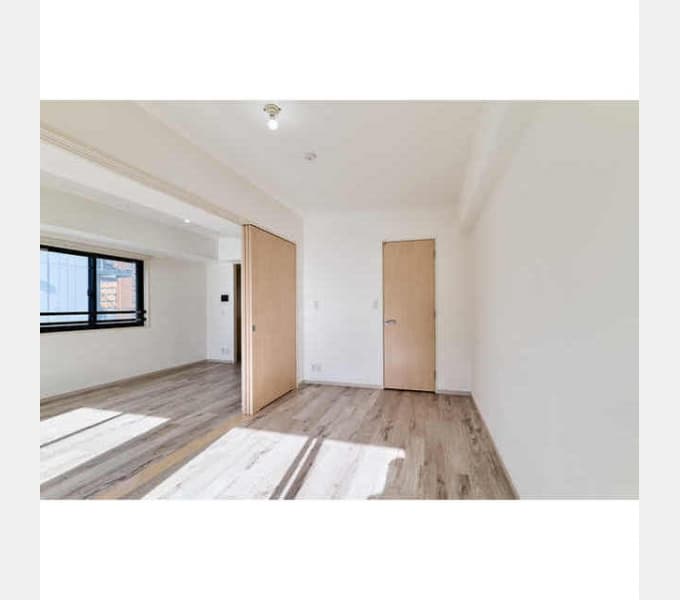 Room image 13