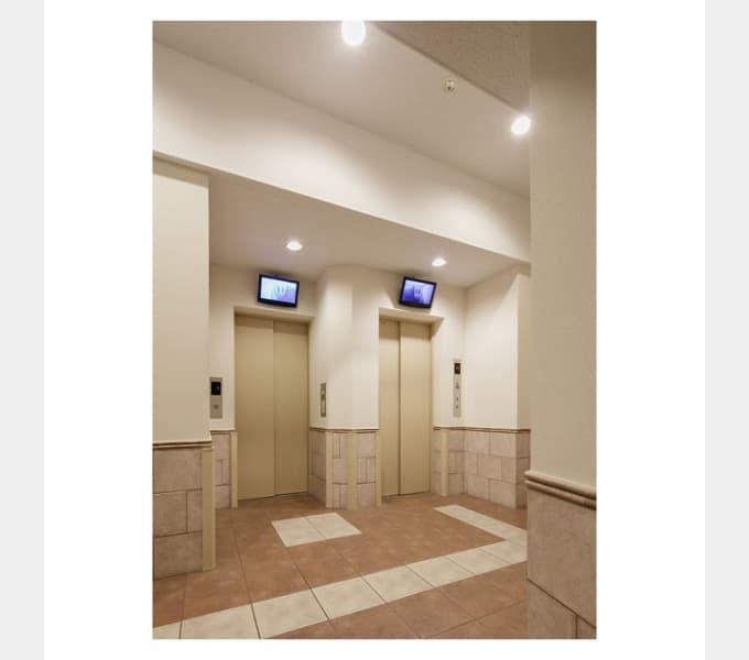 Room image 11