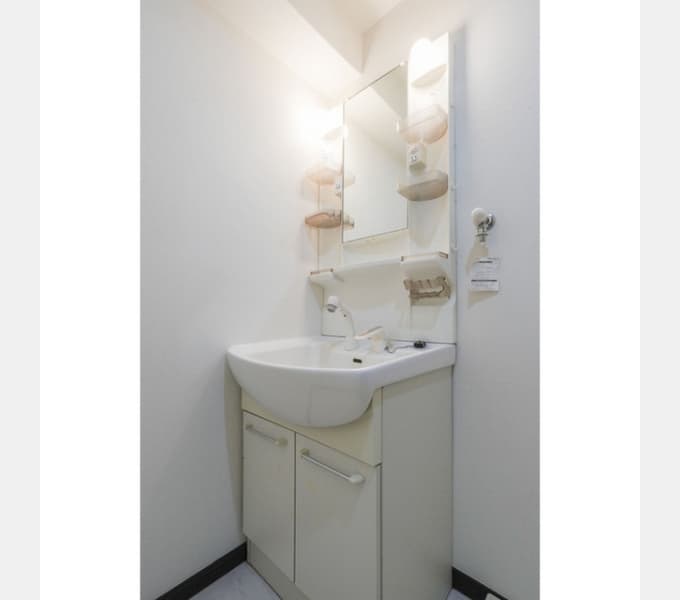 Room image 10