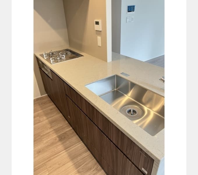 Room image 14