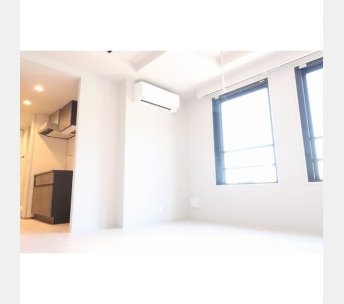 Room image 13