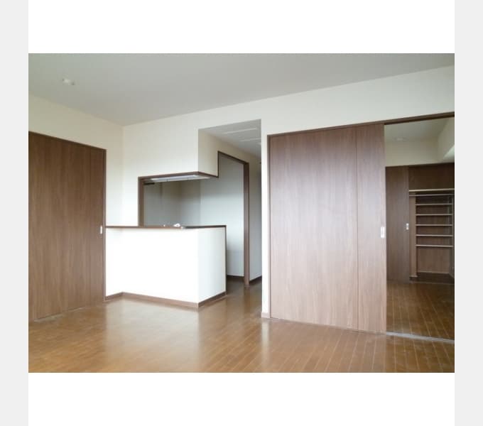 Room image 13