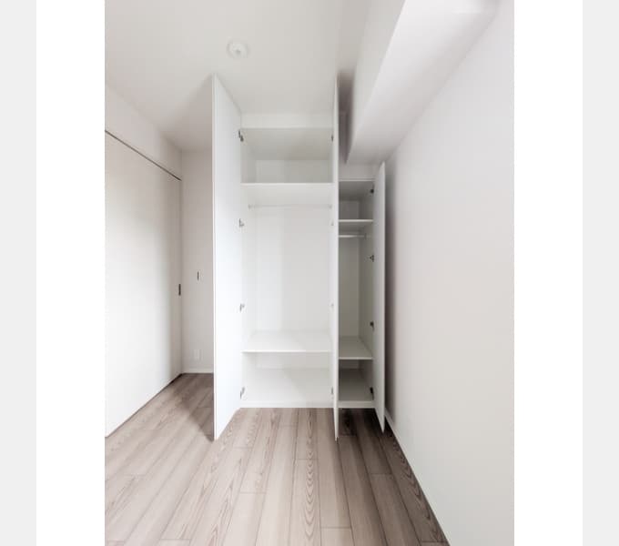 Room image 11