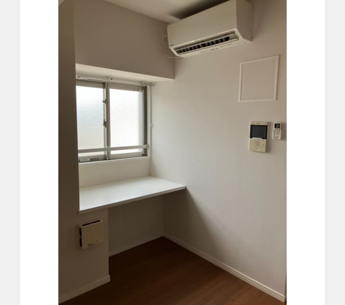 Room image 16