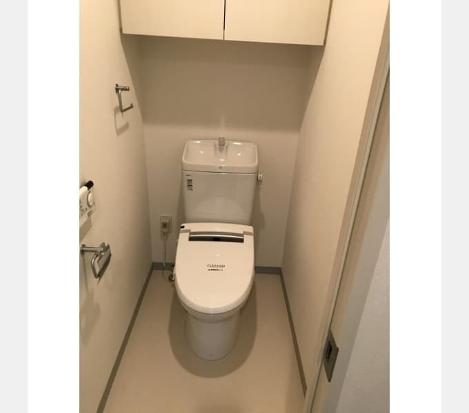 Room image 8