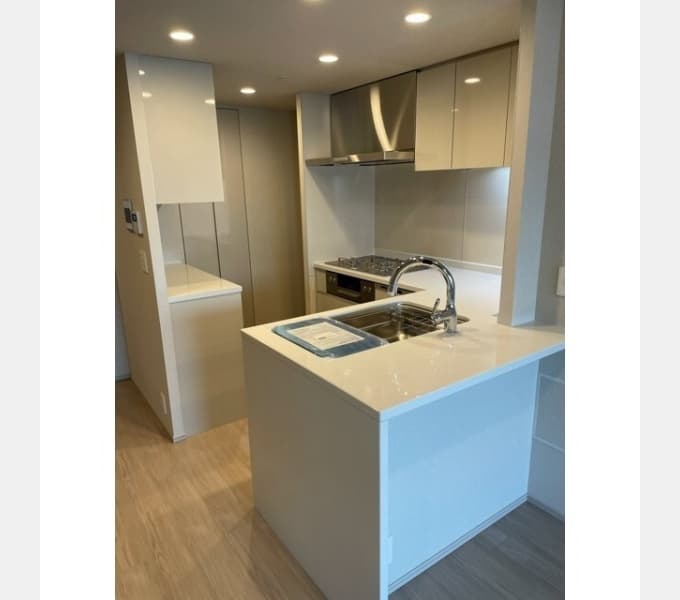 Room image 10