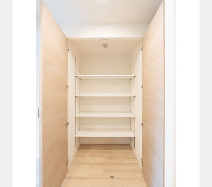 Room image 13