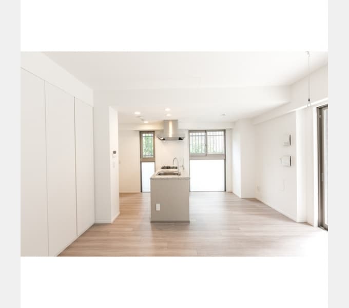Room image 15