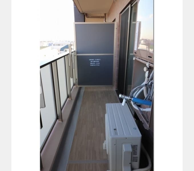Room image 9