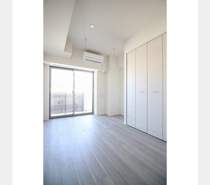 Room image 9