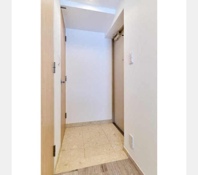 Room image 16