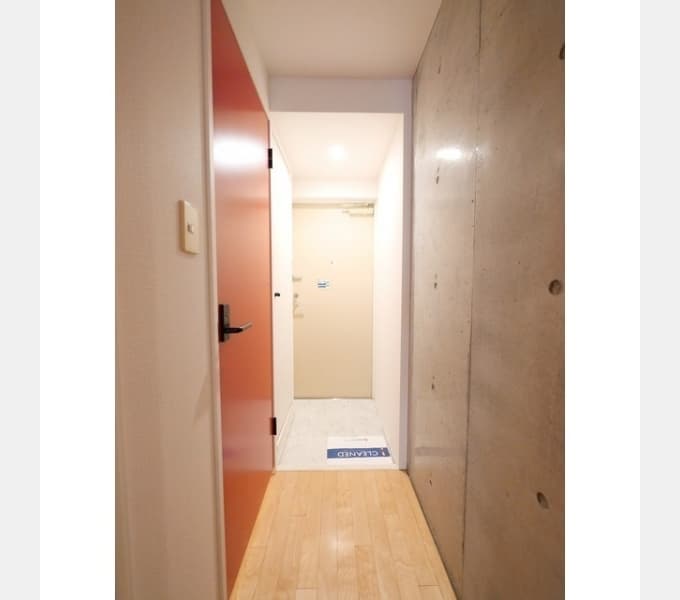 Room image 8