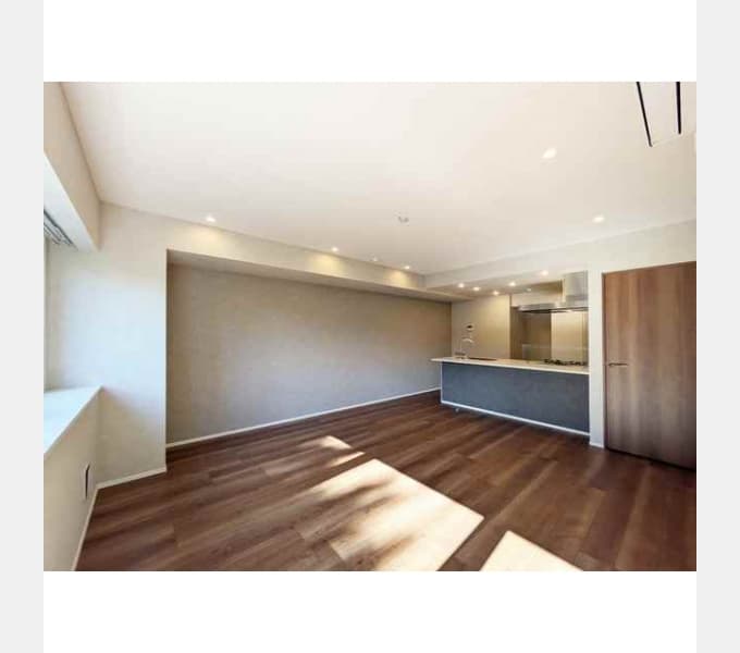 Room image 15
