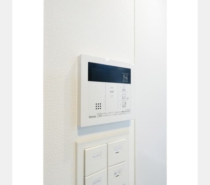 Room image 12