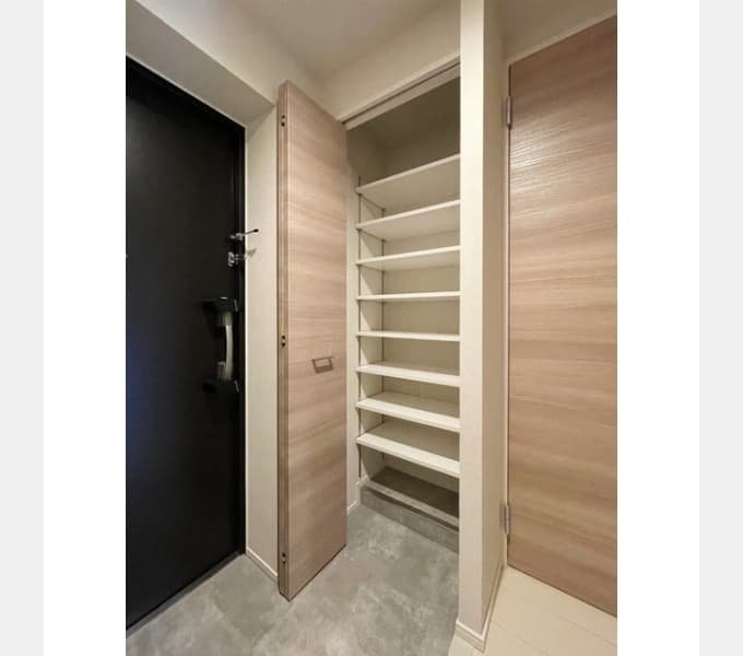 Room image 13
