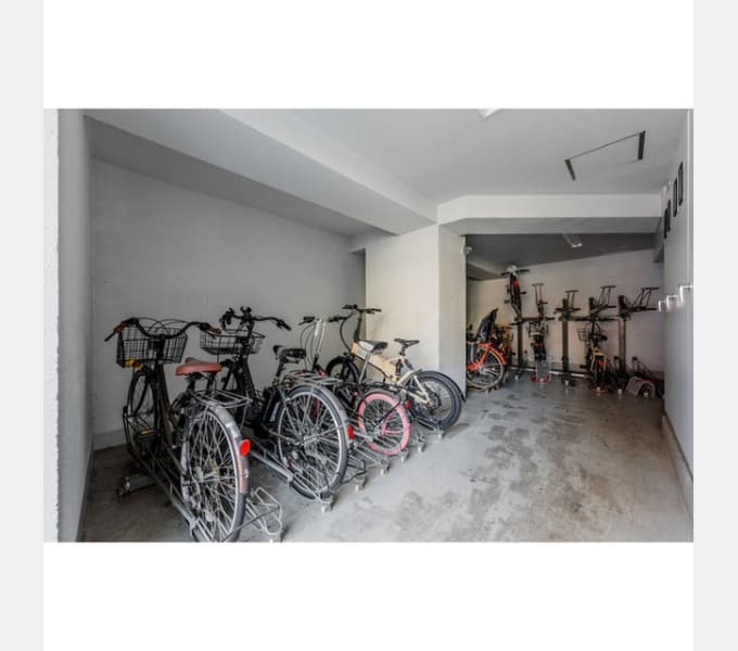 Room image 10