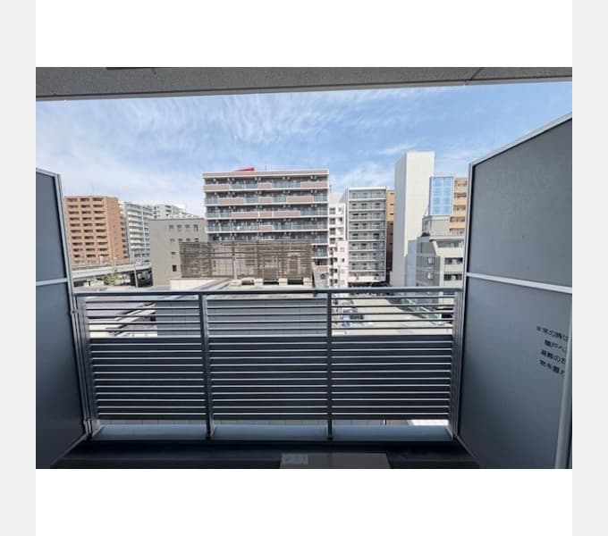 Room image 11