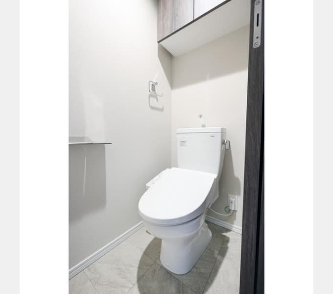 Room image 8