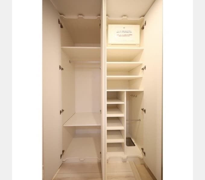 Room image 13