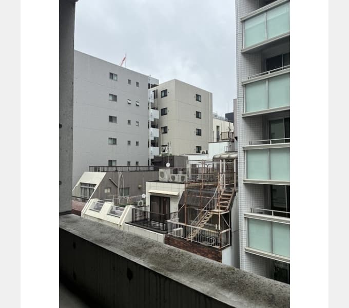 Room image 10