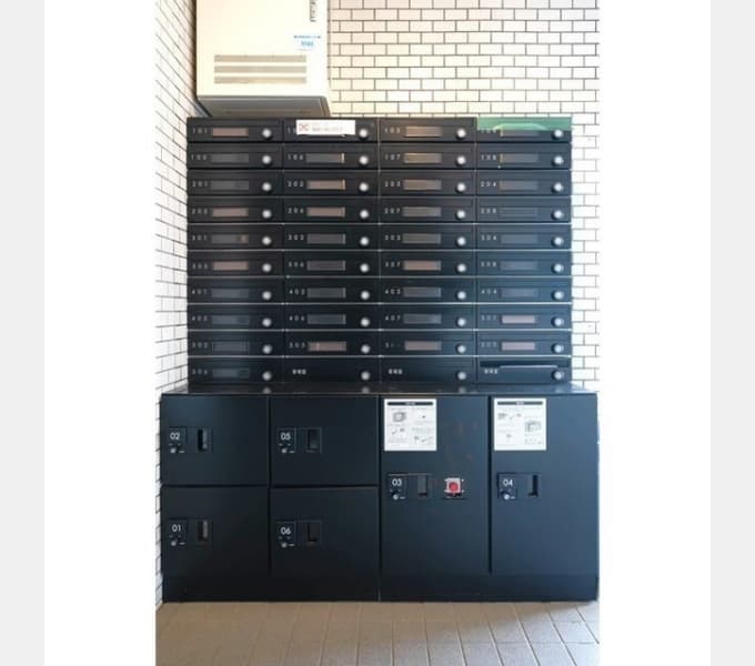 Room image 8