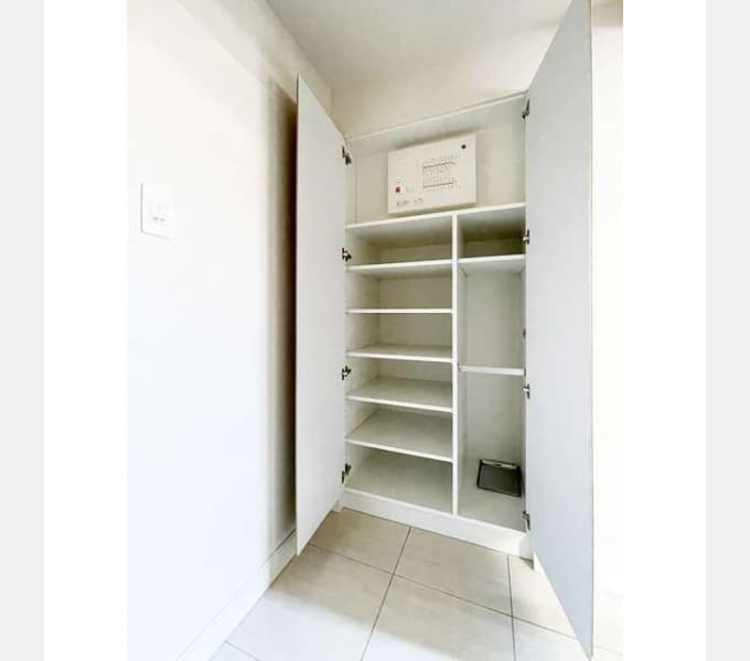 Room image 13