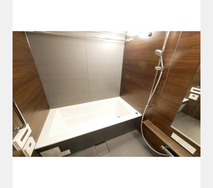 Room image 9
