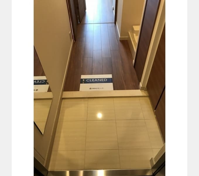 Room image 11