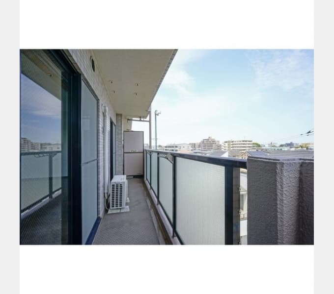 Room image 13