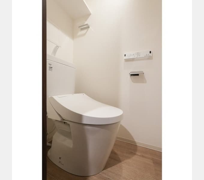 Room image 8