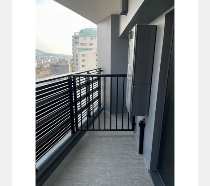 Room image 16