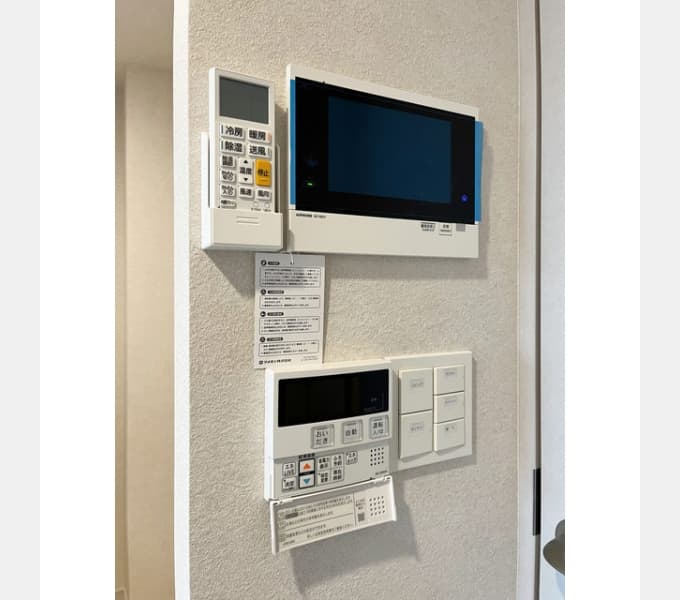 Room image 11