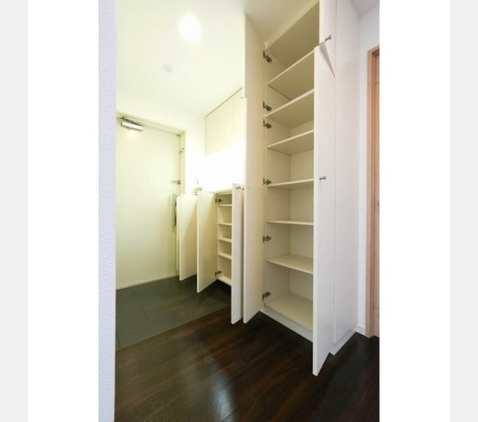 Room image 14