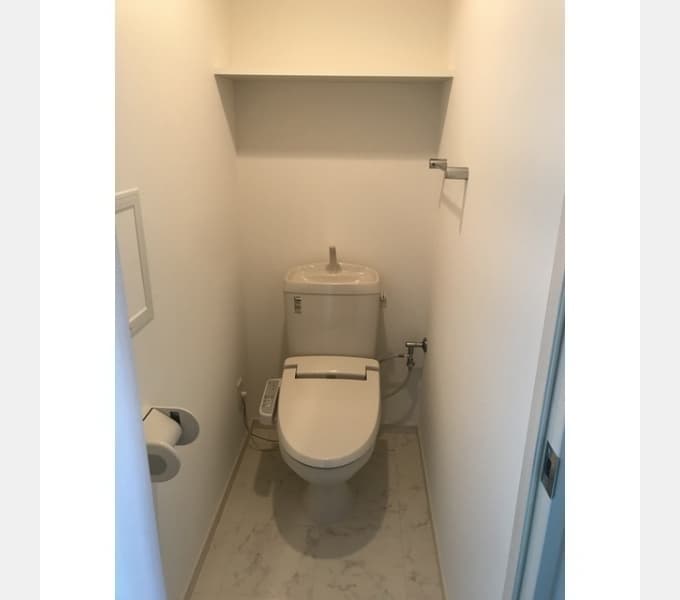 Room image 8