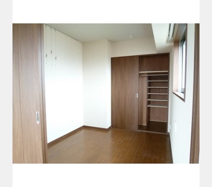 Preview interior of Grandeur Ayase