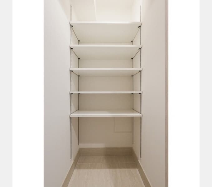 Room image 14