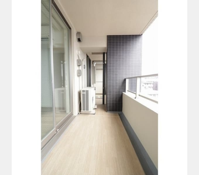 Room image 10