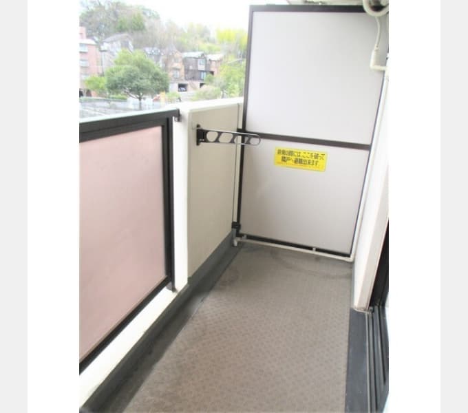 Room image 10