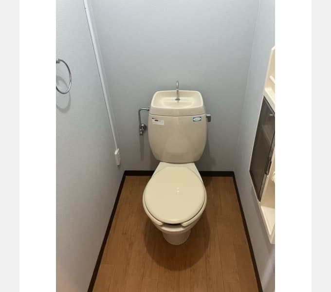 Room image 11