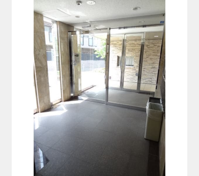 Room image 11