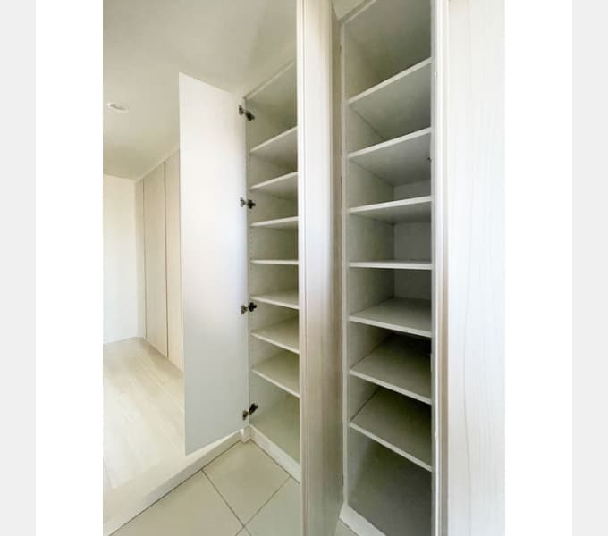 Room image 13