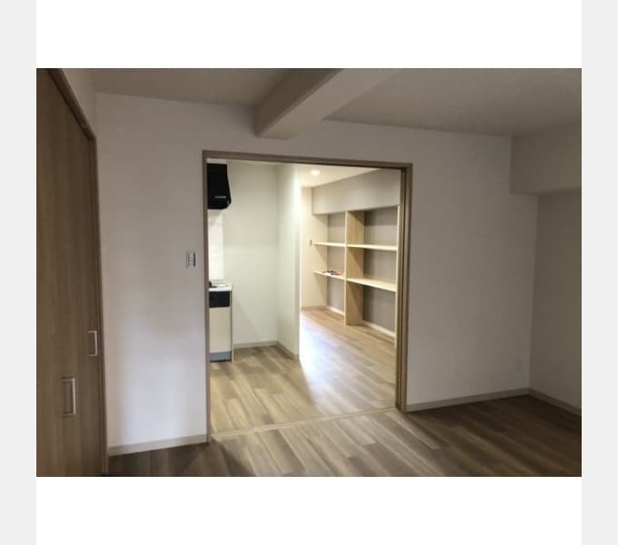 Room image 11