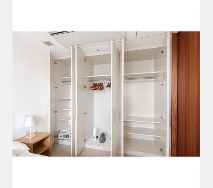 Room image 8