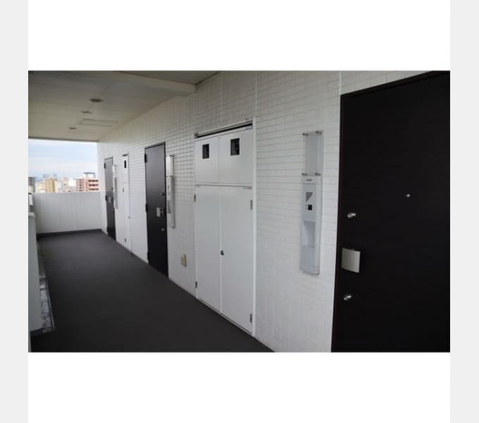 Room image 12