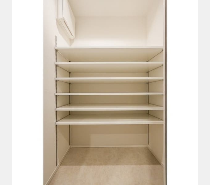 Room image 13