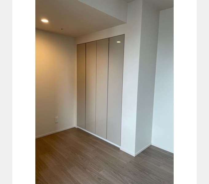 Room image 16