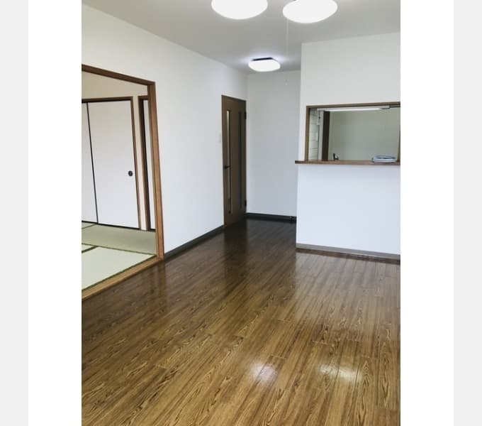 Preview interior of Hillcrest Saginuma