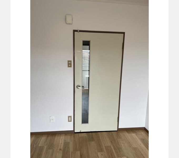 Room image 15