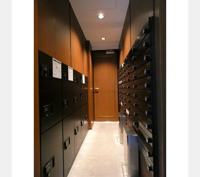 Room image 10