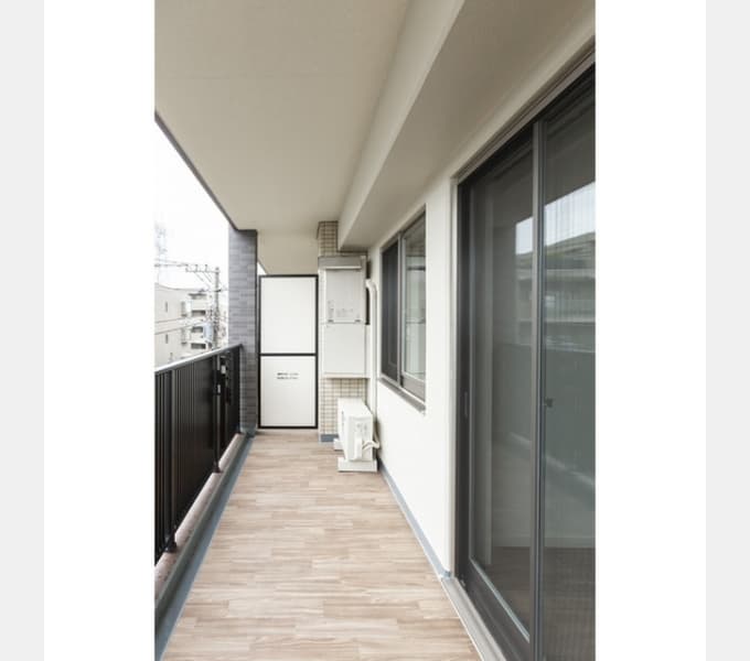 Room image 10